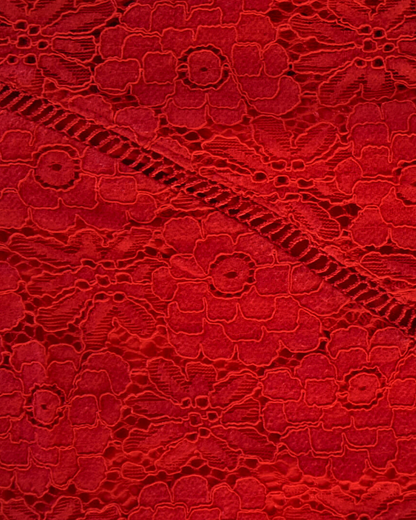 Blusa roja de encaje Majolica